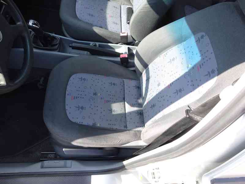 Škoda Fabia 1.9 SDI Combi r.v.2003 (STK:4/2027) - foto 14