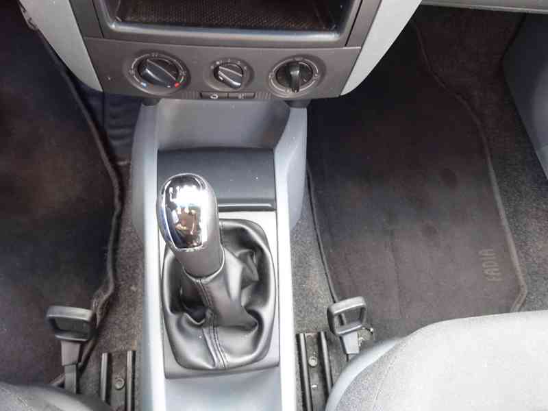 Škoda Fabia 1.9 SDI Combi r.v.2003 (STK:4/2027) - foto 10