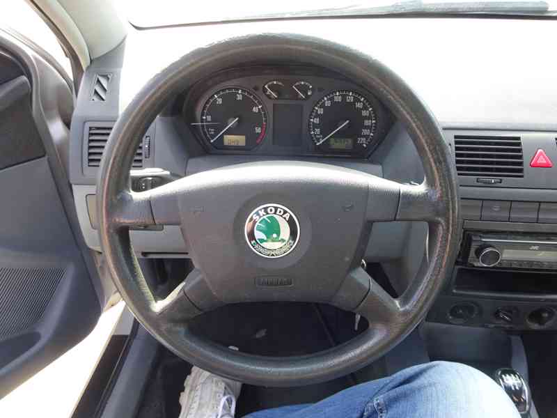 Škoda Fabia 1.9 SDI Combi r.v.2003 (STK:4/2027) - foto 11