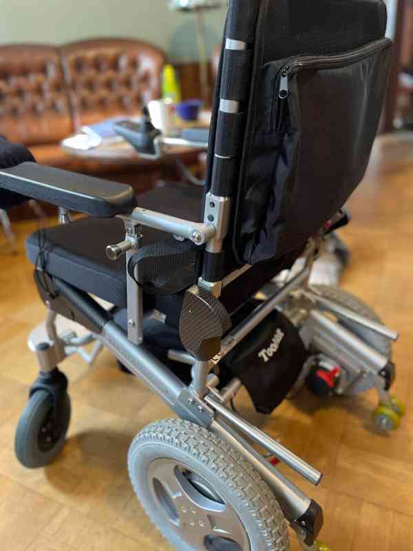 Elektrický invalidní vozík FLEXiThrone eThrone 12DW  - foto 5