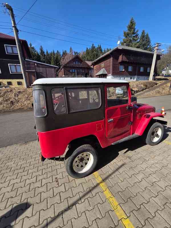 Toyota Land Cruiser BJ 42 - foto 2