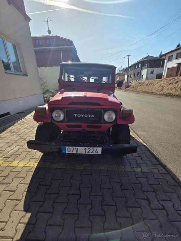 Toyota Land Cruiser BJ 42 - foto 4