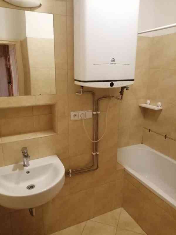 Pronájem 3+1, ulice Merhautova, Černá Pole, 80 m2, balkon, k - foto 6