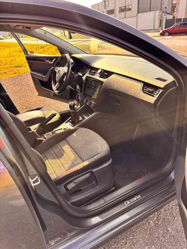 Škoda Octavia 1,6   Super stav - foto 11