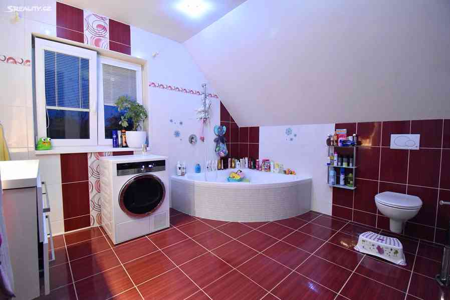 Prodej rodinného domu 160 m², pozemek 1 044 m² - foto 5