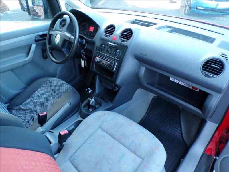 Volkswagen Caddy 1,6 i TAŽNÉ ZAŘÍZENÍ - foto 12