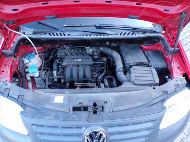 Volkswagen Caddy 1,6 i TAŽNÉ ZAŘÍZENÍ - foto 13
