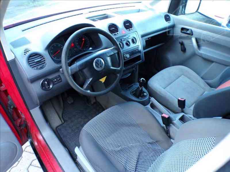 Volkswagen Caddy 1,6 i TAŽNÉ ZAŘÍZENÍ - foto 5