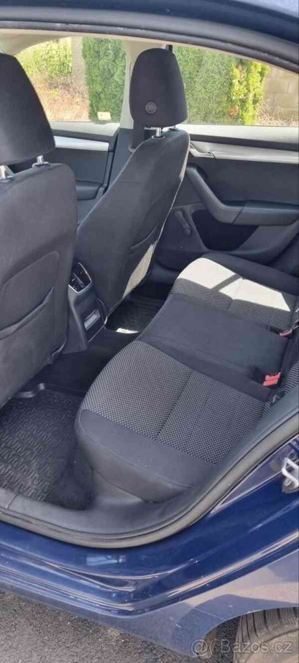 Škoda Octavia 1,6   TDi 81 kW - foto 6