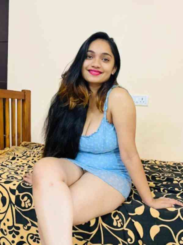 Call Girls In Hauz Khas Delhi 9818470885 Escort Service - foto 1