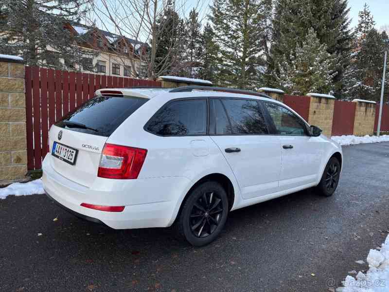 Škoda Octavia 1,6   3 Kombi TDI - foto 7