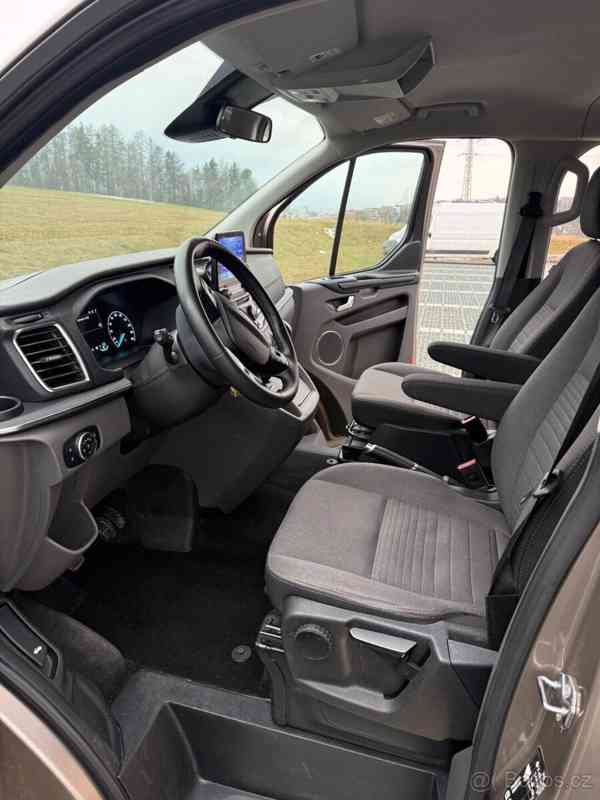 Ford Tourneo Custom 2,0   L2 - foto 17
