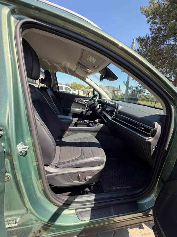 KIA Sportage 1,6T-GDI MHEV 7DCT  ČR 1majitel  117kw - foto 13