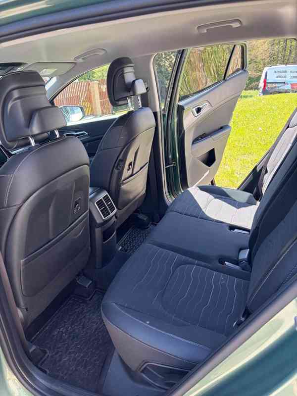 KIA Sportage 1,6T-GDI MHEV 7DCT  ČR 1majitel  117kw - foto 18