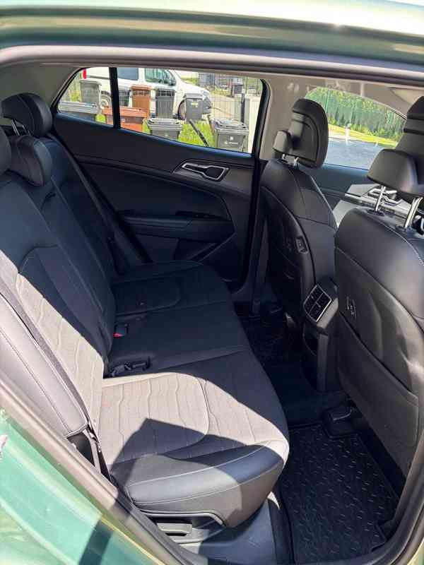 KIA Sportage 1,6T-GDI MHEV 7DCT  ČR 1majitel  117kw - foto 21