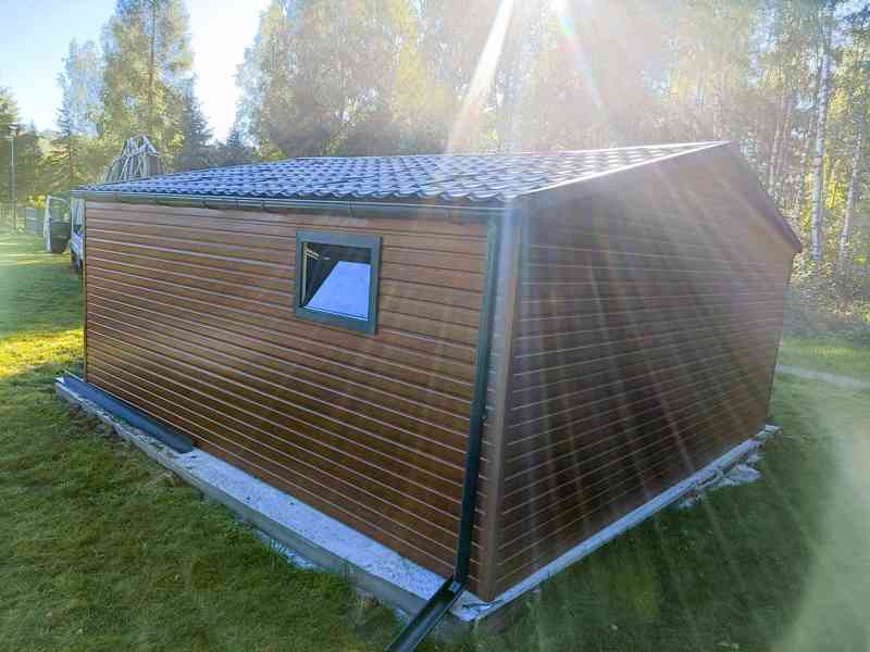 Plechová garáž 5x 6m, sedlová střecha - vrata + dveře TS318 - foto 2
