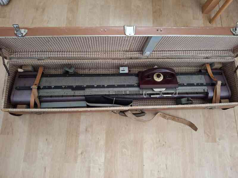 ruční pletací stroj Dopleta - foto 2