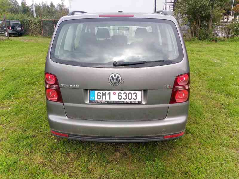 Prodám Volkswagen Touran 1,4 TSI DSG Trendline, - foto 6