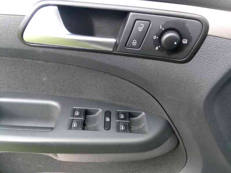 Prodám Volkswagen Touran 1,4 TSI DSG Trendline, - foto 13