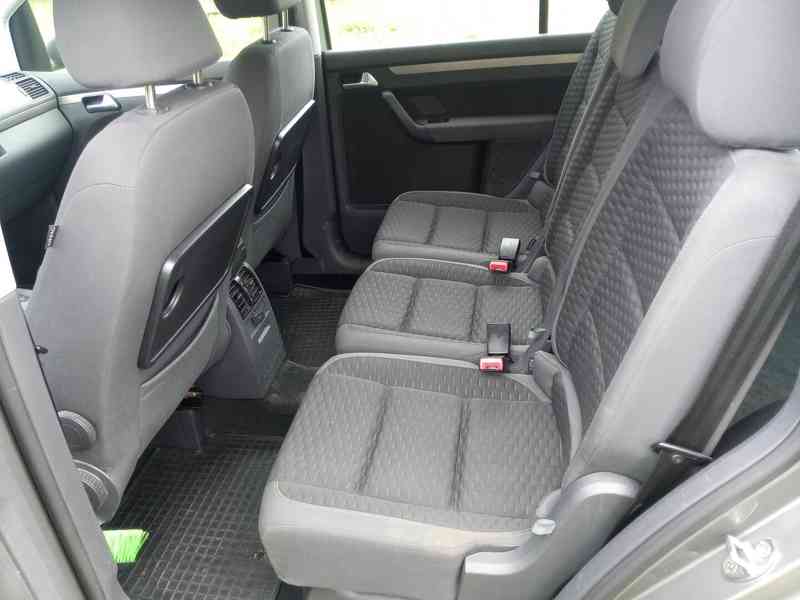 Prodám Volkswagen Touran 1,4 TSI DSG Trendline, - foto 15