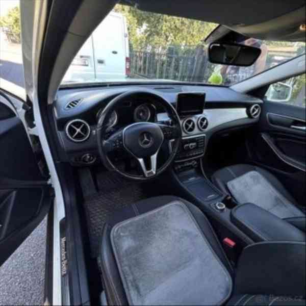 Mercedes-Benz GLA 2,0 220 CDI 170hp 7G DCT,4MATIC - foto 14