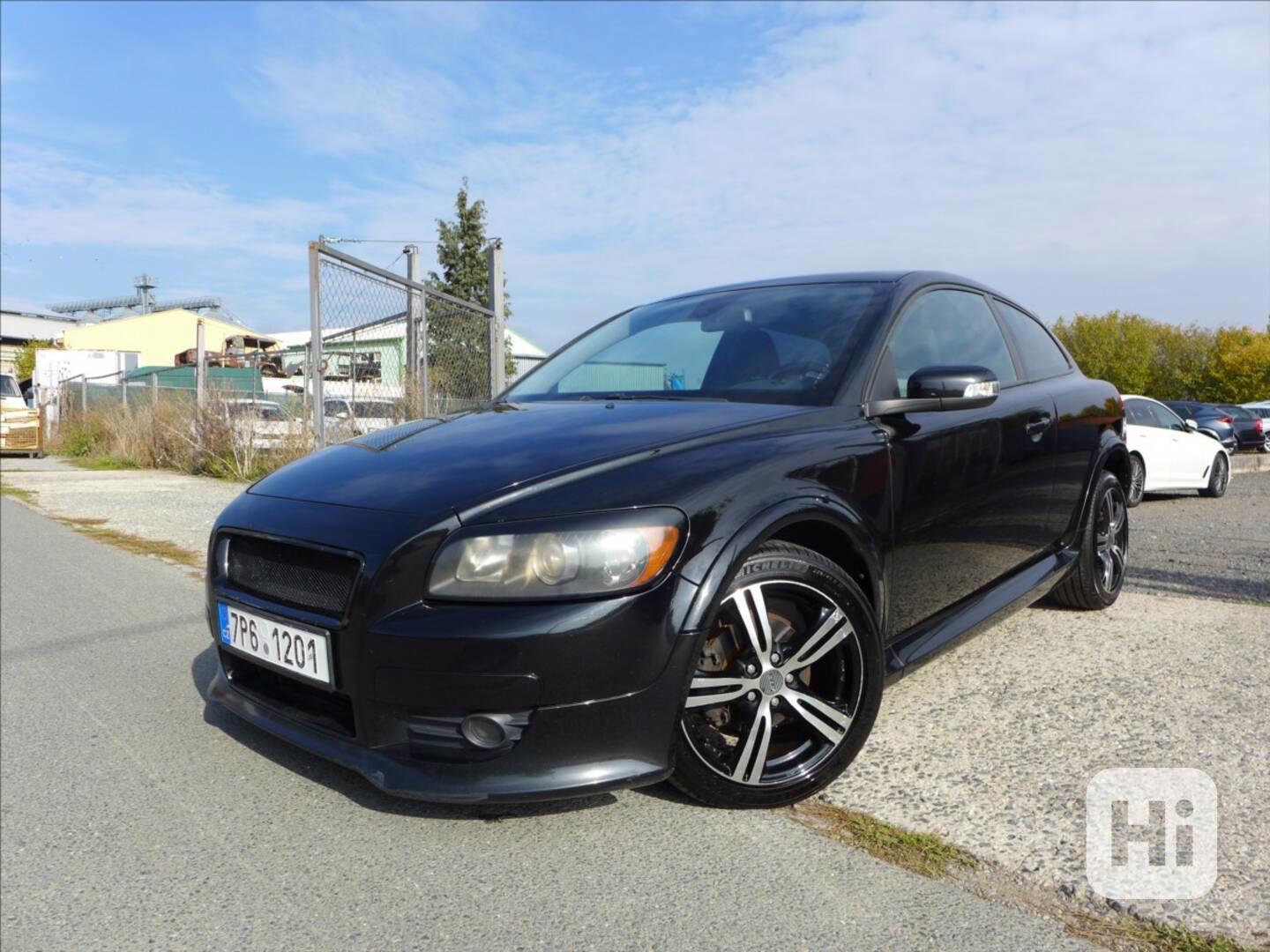 Volvo C30 2,0 D R-DESIGN, BEZ INVESTIC - foto 1
