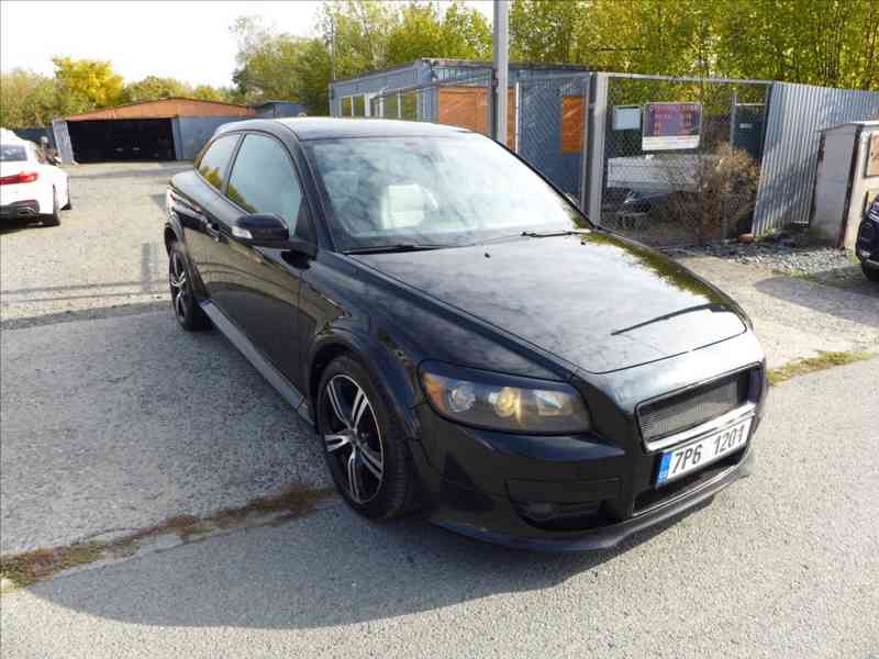 Volvo C30 2,0 D R-DESIGN, BEZ INVESTIC - foto 3