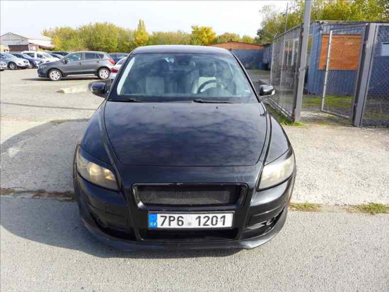 Volvo C30 2,0 D R-DESIGN, BEZ INVESTIC - foto 2