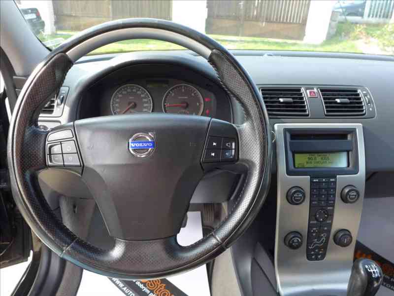Volvo C30 2,0 D R-DESIGN, BEZ INVESTIC - foto 11