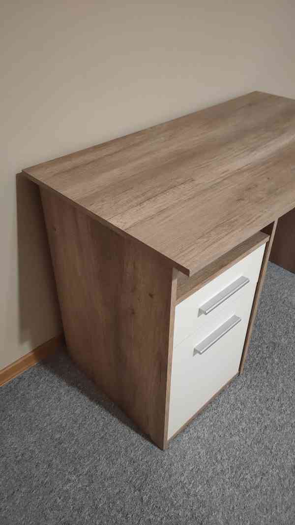 Prodám psací stoly, dva kusy - foto 3