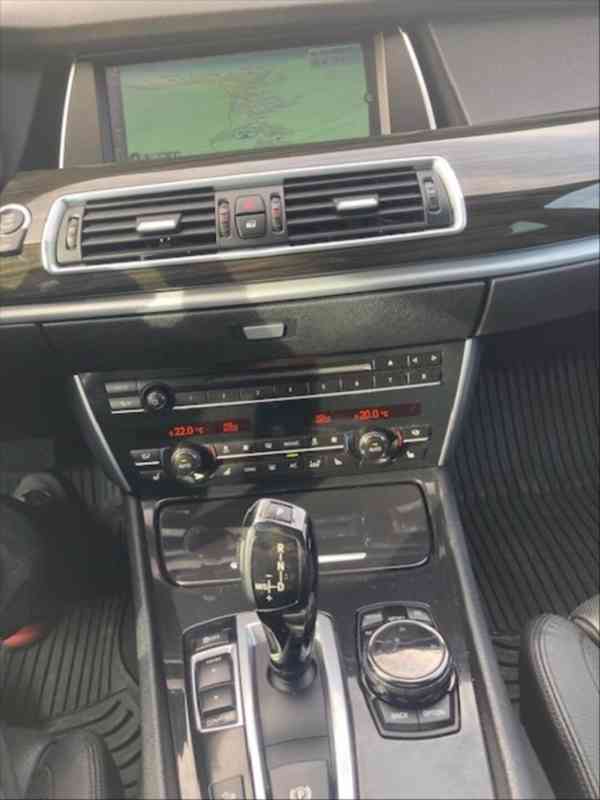 BMW Řada 5 3,5   535xDrive GT AT - foto 15