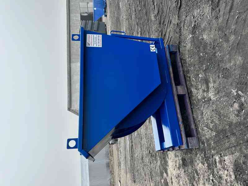 Pojemnik samoopróżniający 0,5m3, kontener