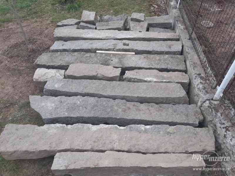 Žulové kvádry (kuny) - foto 1