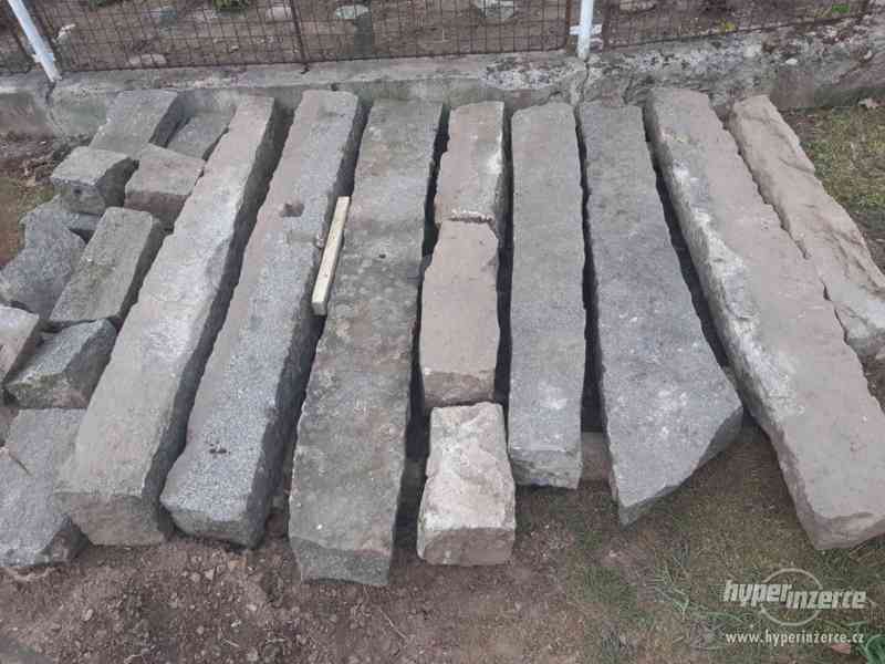 Žulové kvádry (kuny) - foto 2