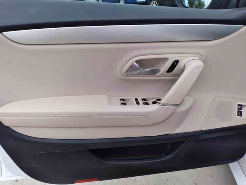 VOLKSWAGEN PASSAT CC 2.0 TDI DSG ČR - foto 31