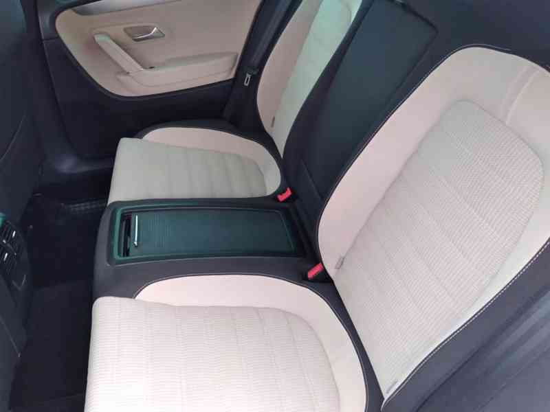 VOLKSWAGEN PASSAT CC 2.0 TDI DSG ČR - foto 11