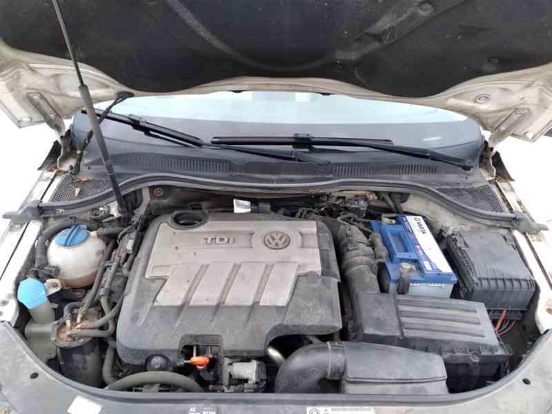 VOLKSWAGEN PASSAT CC 2.0 TDI DSG ČR - foto 29