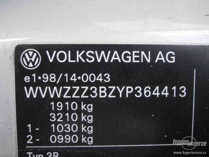 VW Passat 1.9 TDI sedan, 209.000 km - foto 16