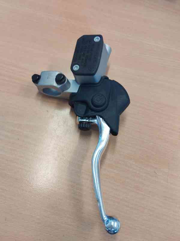 Brzdová pumpa přední KTM - foto 3