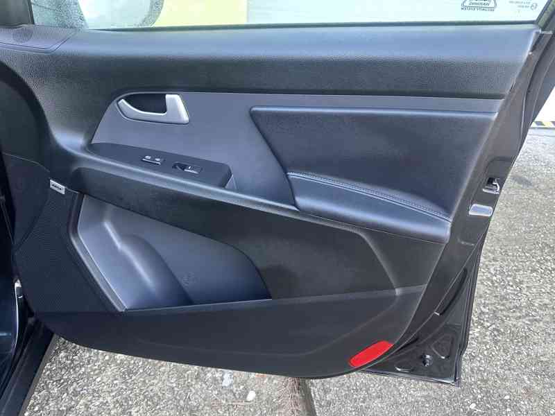 Kia Sportage 2.0CRDi 4x4/135kW/1MAJ/Výhřev - foto 25