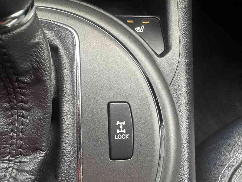 Kia Sportage 2.0CRDi 4x4/135kW/1MAJ/Výhřev - foto 42