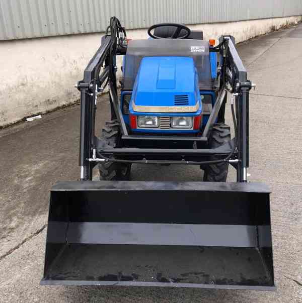 Iseki TU175F – 4WD + rotavátor a nový čelní nakladač - foto 1