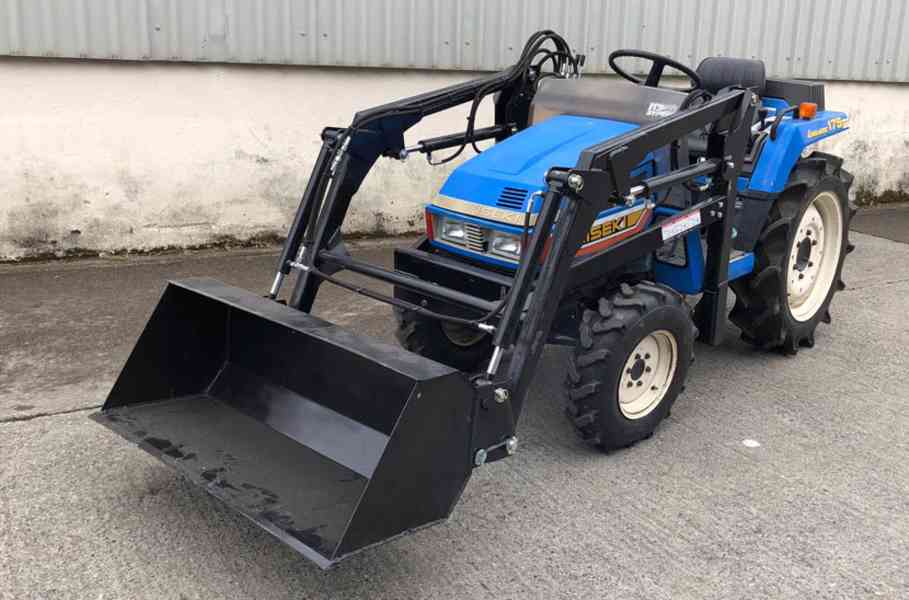 Iseki TU175F – 4WD + rotavátor a nový čelní nakladač - foto 5