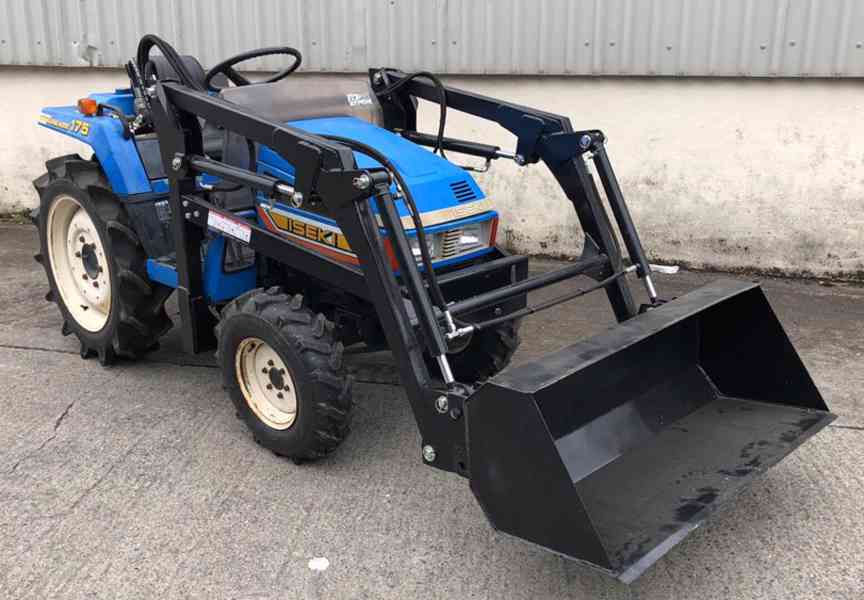 Iseki TU175F – 4WD + rotavátor a nový čelní nakladač - foto 2