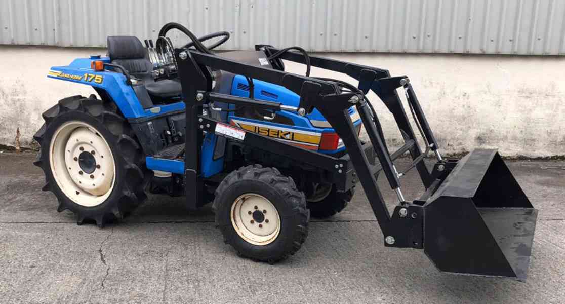 Iseki TU175F – 4WD + rotavátor a nový čelní nakladač - foto 4