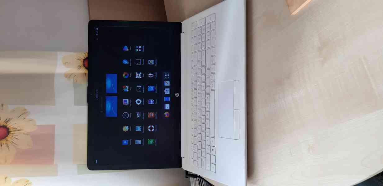 Notebook HP 15,6“, SSD 1TB, 16 GB RAM - foto 1