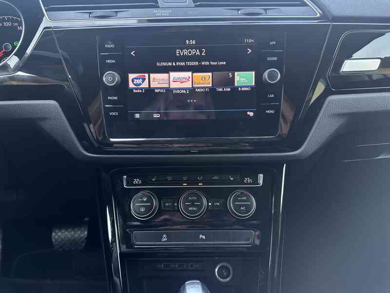 Volkswagen Touran 1.4TSi 110kW DSG/ČR/1MAJ/DPH - foto 30