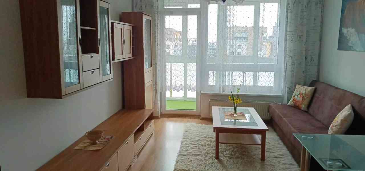Pronájem bytu 2+kk 60 m² - foto 2