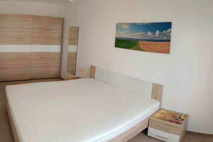 Pronájem bytu 2+kk 60 m² - foto 4