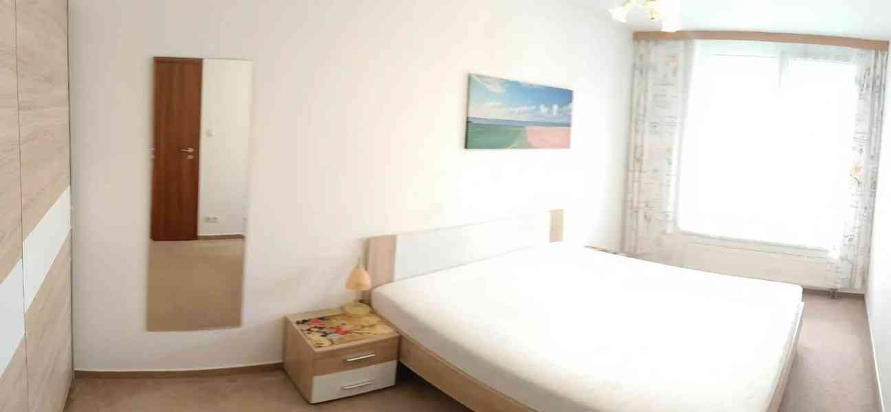 Pronájem bytu 2+kk 60 m² - foto 3